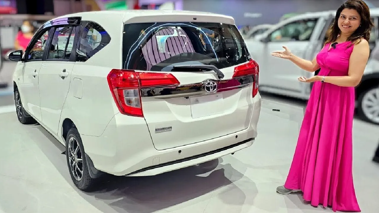 प्रीमियम look में भारतीय मार्केट में होगी पेश धाकड़ फीचर्स वाली Toyota Innova Crysta Car