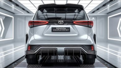 स्टाइलिश look में launch हुई लग्जरी इंटीरियर और धाकड़ फीचर्स वाली Toyota Innova Crysta SUV Car जाने खासियत